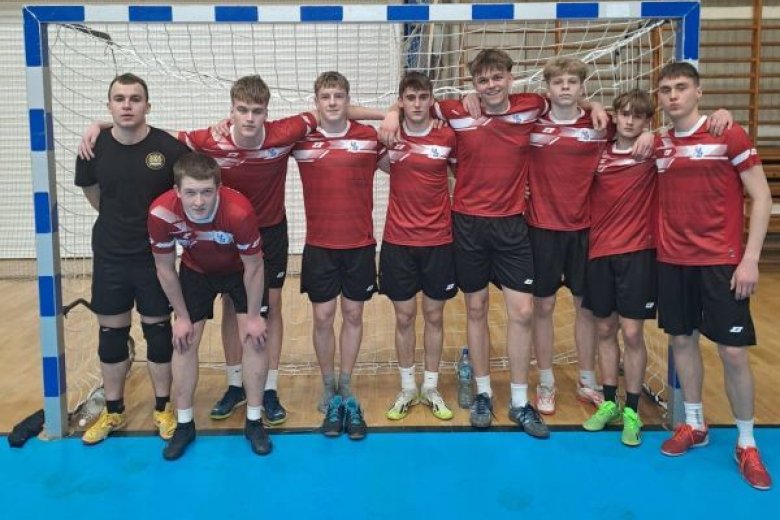 Turniej Mikołajkowy w piłce halowej chłopców